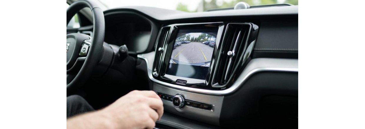 Bakkamera retrofit med integration til original sk�rm