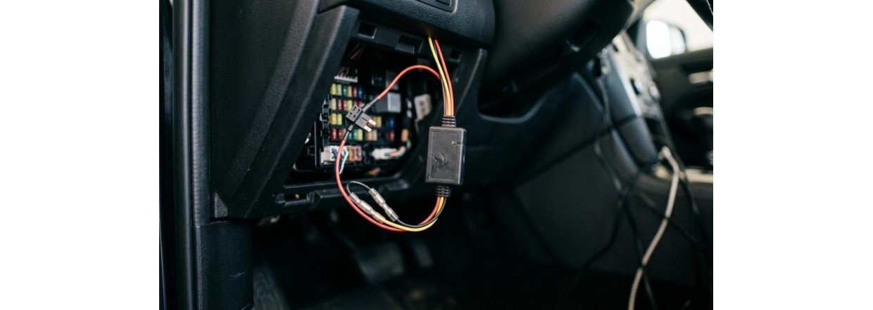 S�dan undg�r du fladt batteri med dashcam