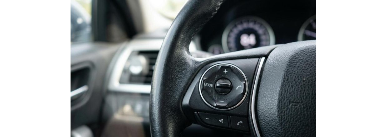 au2TEK fartbegr�nser montering med OEM-betjening i bil