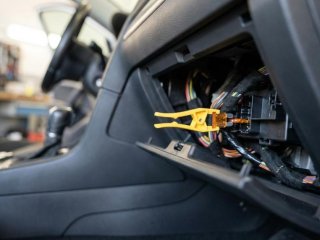 S�dan undg�r du fejl og advarsler ved montering af ekstraudstyr i nyere biler