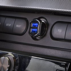 Revolt dobbel 12W USB billader - sort