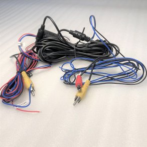 Bakkamera forlnger kabel 6 m gul RCA/Phonostik (billed) og strm m/DC stik samt rel